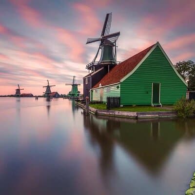 Private Zaanse Schans & Volendam Tour: Windmills, Cheese & Clogs 3