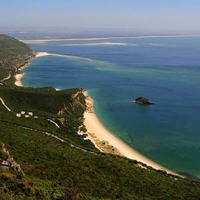 Private tour Arrábida, Sesimbra from Lisbon 5