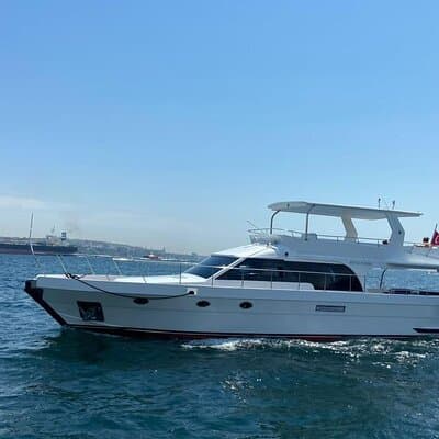 Private 2-Hour Bosphorus Cruise with Yacth 2