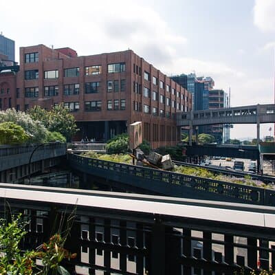 Explore the High Line: Small Group Walking Tour 5