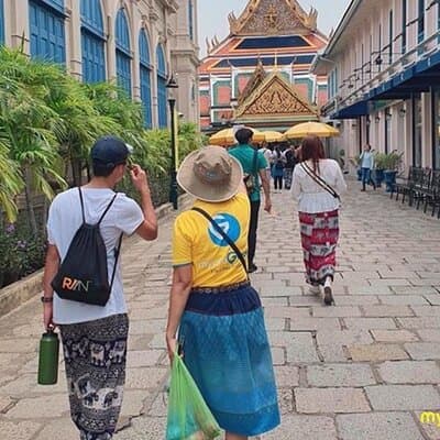 Guided tour in Grand palace & Emerald Buddha by MyProGuide