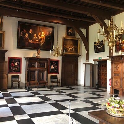 Amsterdam Castle & Utrecht City - Private Day Tour 3