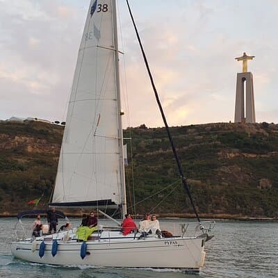 Tagus River Lisbon Private Sailing Cruise with Locals 2