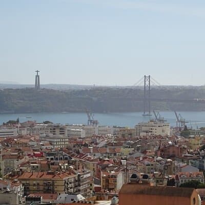 1-hour private eco tuk-tuk tour for up to 6 people through Lisbon 5