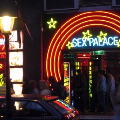 Amsterdam: Guided Red Light District and City Walking Tour 4