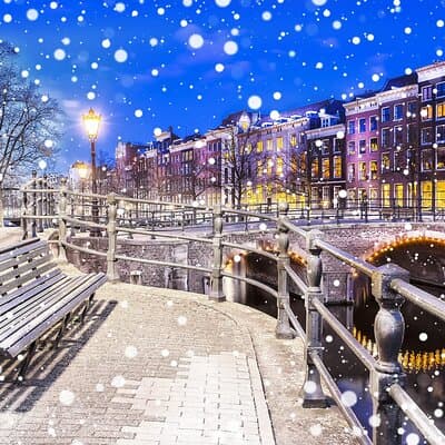 Amsterdam Christmas Walk with hot drink and Dutch treat