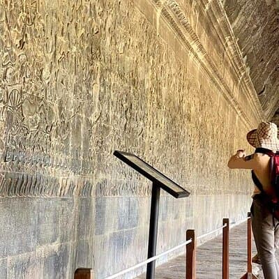 Round Trip Bangkok - Angkor Wat 3 Day 2 Night Package By Bus and Privet Vehicle 3