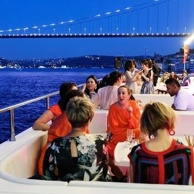 Sunset Cruise with Dinner in Bosphorus
