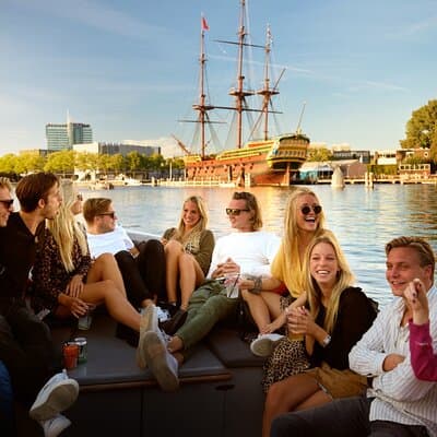 Amsterdam Private Boat Tour with Unlimited Drinks 4