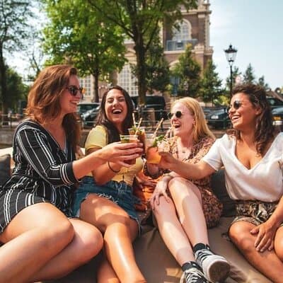 Amsterdam Private Boat Tour with Unlimited Drinks 2