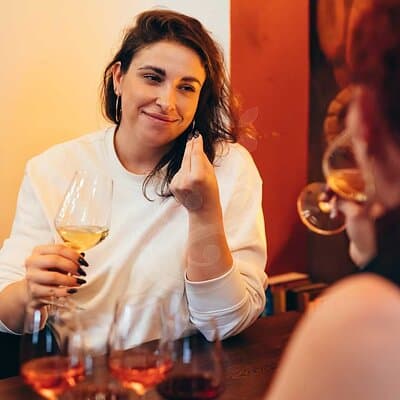 Street Food & Wine Pairing Kadikoy Evening Tour 2