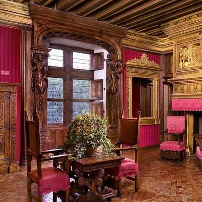 Loire Valley Chateaux from Paris Private Tour 4