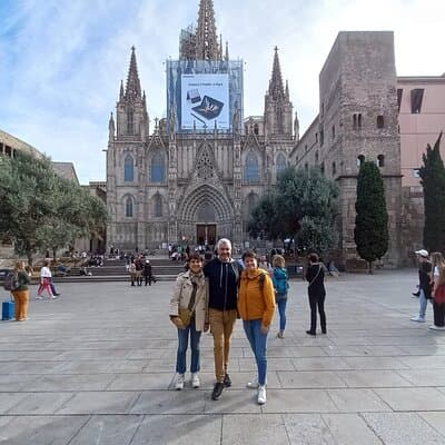 The wonders of architecture 2 hours on foot in Barcelona 2