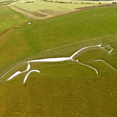 Day trip by coach - Stonehenge, Avebury & Uffington White Horse 3