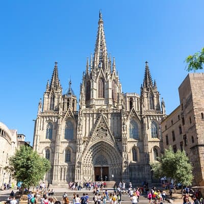 Skip-the-line Barcelona Cathedral with Private Guide 3