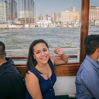 New York City Day Cruise by Statue of Liberty on Small Yacht 5