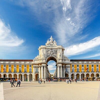 FULL DAY Private Tour of Lisbon's main tourist attractions 2