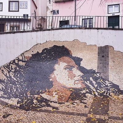 Mon Ami Maravilha - Lisbon Street Art Private Tuk Tuk Tour 3