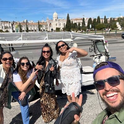 Historic Lisbon Tour in Private Tuk-tuk 2