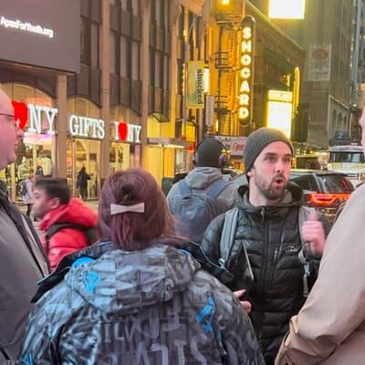 The Boozy Broadway Walking Tour 2