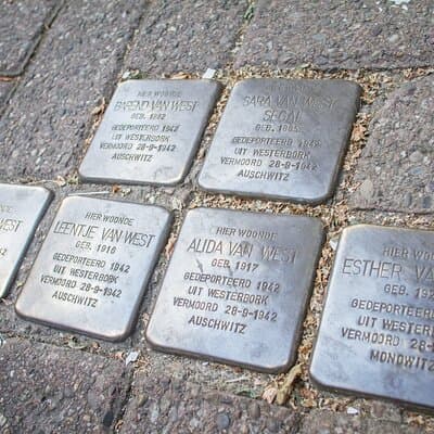Anne Frank's Story - Guided Walking Tour through Amsterdam 2