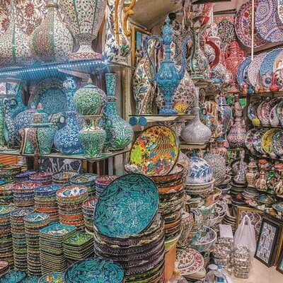 Istanbul private tour of historical Bazaars with anExpert guide 4