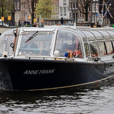 Amsterdam Live Guided Sightseeing Canal Cruise 4