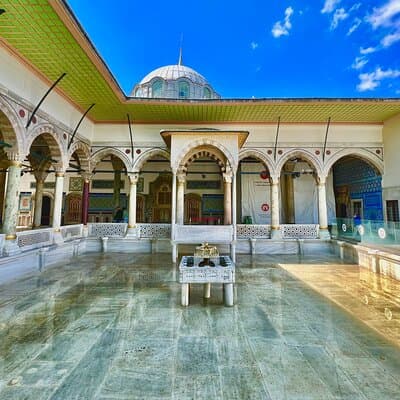 Topkapi Palace/Harem, Basilica Cistern, Grand Bazaar Private Tour 2