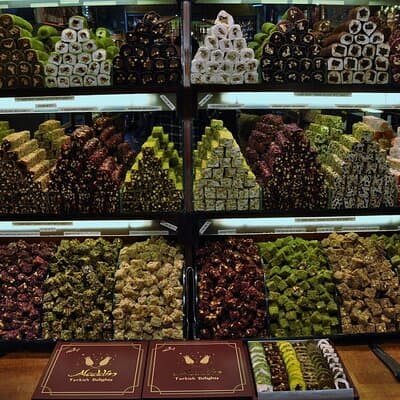 Topkapi Palace/Harem, Basilica Cistern, Grand Bazaar Private Tour 4