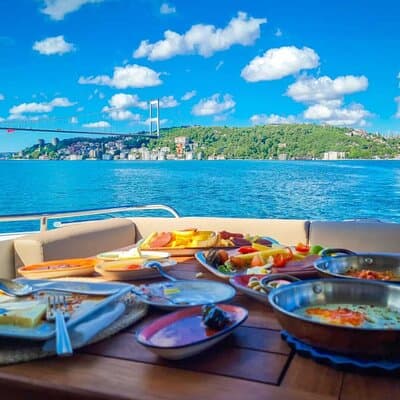Bosphorus Cruise with 15m Yacht for Private Groups 5