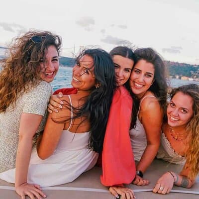 Bosphorus Cruise with 15m Yacht for Private Groups 2