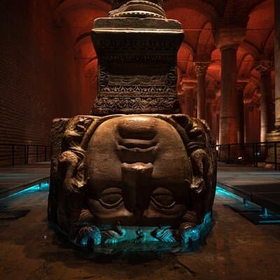 Istanbul Landmarks: Hagia Sophia, Blue Mosque & Basilica Cistern 3