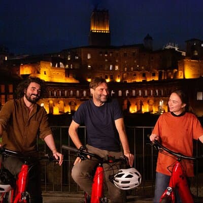 Rome by Night Tour with Top E-bike and optional Italian Dinner 2