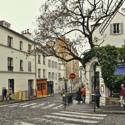 Paris: Montmartre & Sacré Coeur Private Walking Tour 2