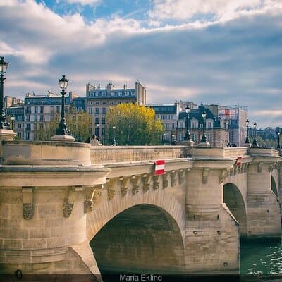 Private Tour with Tickets to the Louvre Museum & Crepes 4