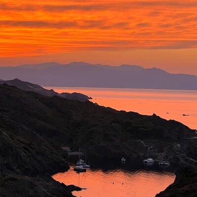 Cadaqués/Begur Private Luxury Tour Costa Brava by Mercedes Vogue 5