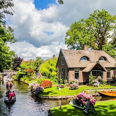 Zaanse Schans Giethoorn Private Tour from Amsterdam Canal Cruise