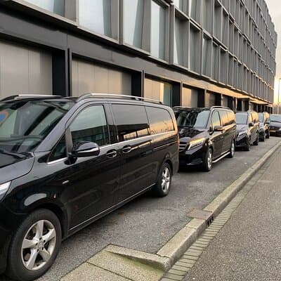 Private Airport Transfer Schiphol Airport to Amsterdam 5