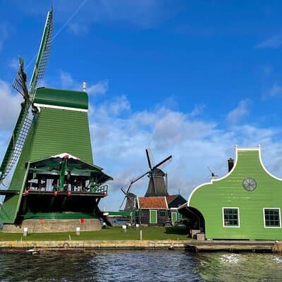 Private Tour to Giethoorn with boat and Zaanse Schans windmills 5