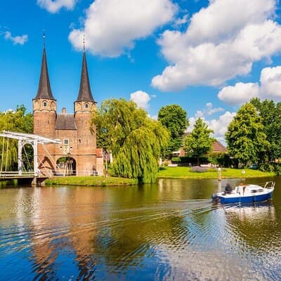 Private tour to Kinderdijk windmills and Delft from Amsterdam 2