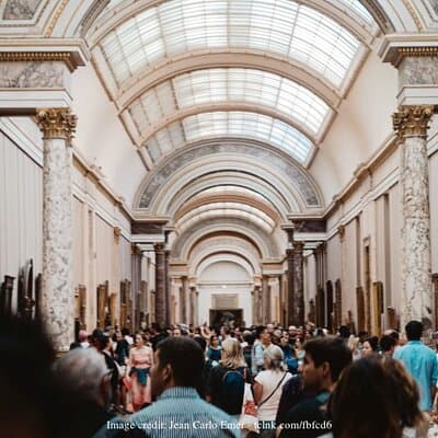 The Louvre Museum Private 2.5h Family-Friendly Tour 2
