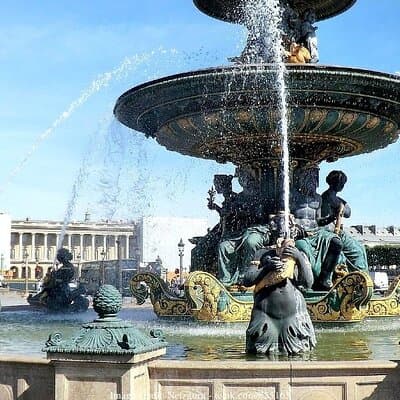 Paris Historic Private 3-hour Walking Tour with WWII Landmarks 5