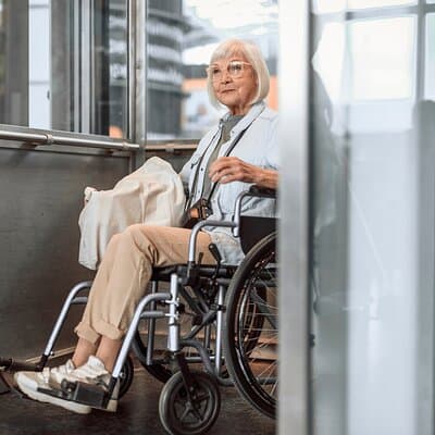 Louvre Wheelchair-Accessible Private Tour – Stress-Free & Easy 4