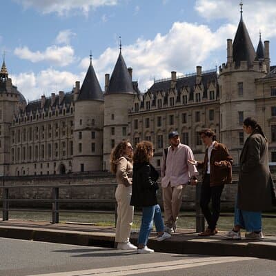 Paris Mysterious and Dark Stories Walking Tour - Small Group 3