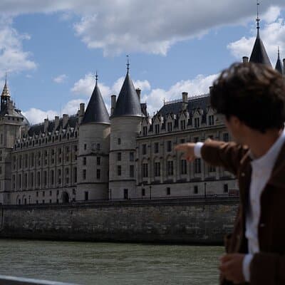 Paris Mysterious and Dark Stories Walking Tour - Small Group 4