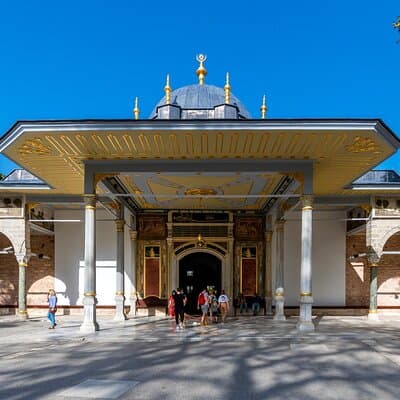 Private Car Tour of Istanbul Old City and Top Attractions