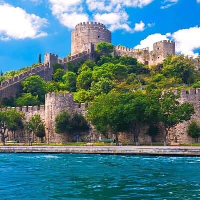 Exclusive Luxury Yacht Bosphorus Sightseeing Cruise in Istanbul 5