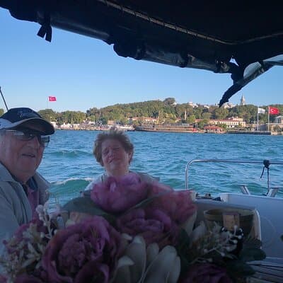 Exclusive Luxury Yacht Bosphorus Sightseeing Cruise in Istanbul 4