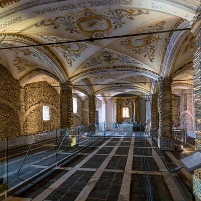 Private Full-Day Historical Tour of Medieval Évora 4