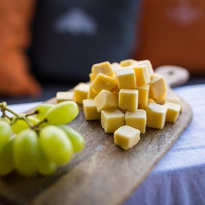 Amsterdam Small-Group Bike Tour With Canal Cruise, Drinks, Cheese 4